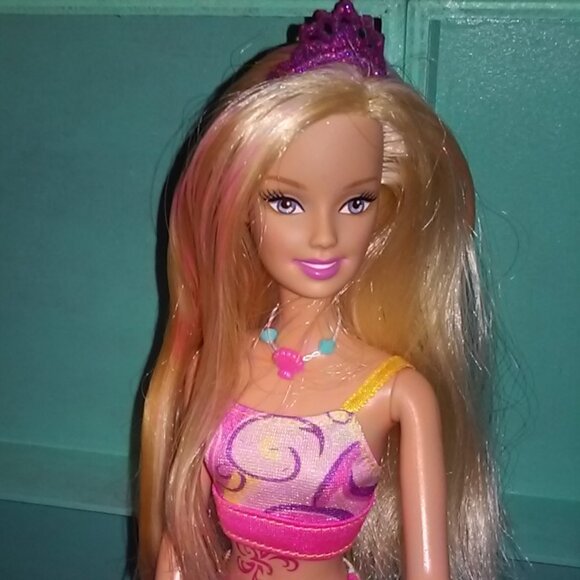 Barbie Doll Merliah in a Mermaid Tale Beach Color Change Pink Hair - Picture 2 of 7